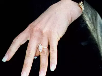 The Allure of Marquise Cut Engagement Rings: A Comprehensive Guide
