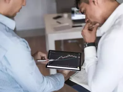Berenberg Maintains Optimistic Outlook on Accenture plc (ACN) Despite Price Target Adjustment