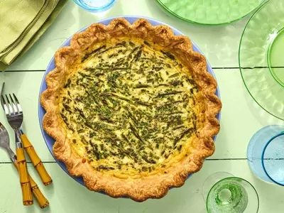 Crafting the Perfect Asparagus and Cheese Quiche