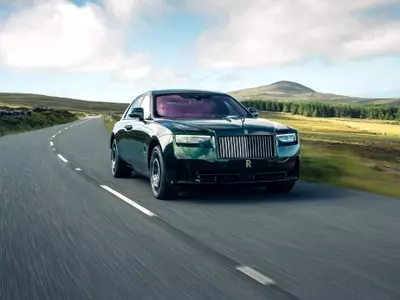 Rolls-Royce Honors Historic Race Victory with Special Edition Ghost