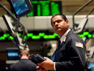 S&P 500's CAPE Ratio Signals Potential Market Downturn