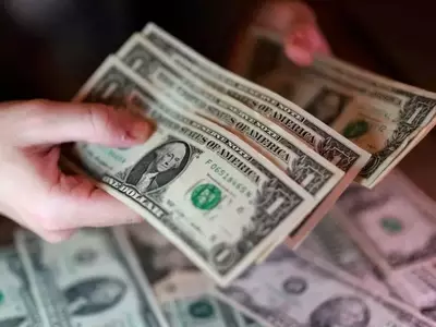 Dollar Strengthens Amid US-Iran Negotiations, Yen Nears Historic Lows, and Sterling Slides Following UK Political Shift