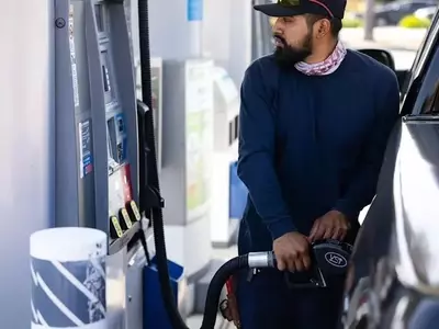 California Gas Stations Face Lawsuit Over Alleged AI Price Collusion