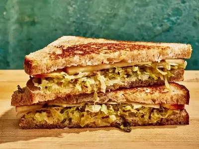 Nourishing Lunches: Gut-Healthy Sandwiches & Wraps