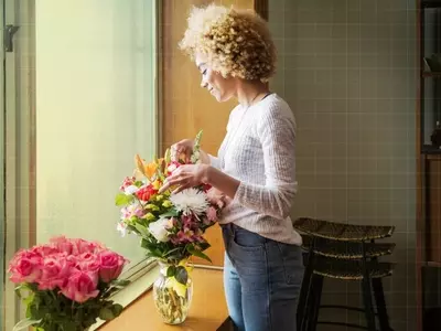 Extend the Freshness of Your Cut Flowers: A Comprehensive Guide