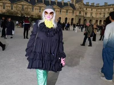 Summer Avant-Garde: Fashion's Heatwave Challenge