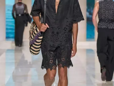 The Ankle Takes Center Stage in Men's Fashion
