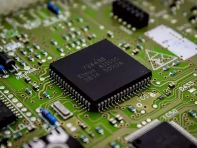 Morgan Stanley Raises Qualcomm's Rating Amidst AI Growth, Yet Maintains Caution on Future AI Trajectory