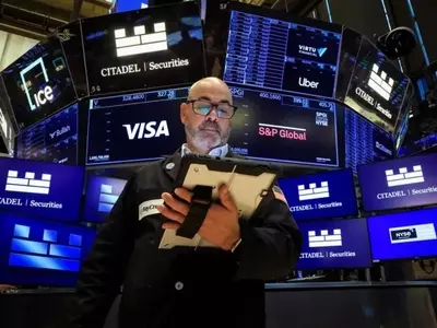 Global Market Reactions to Geopolitical Tensions and Economic Shifts