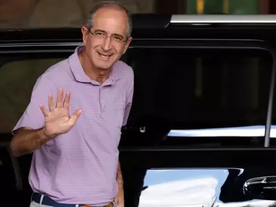 Comcast's Strategic Shift: NBCUniversal Spin-Off Signals End of Vertical Integration Era