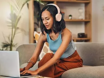 Spotify vs. Netflix: A Divergent Path for Growth Stocks