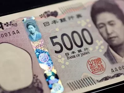 Dollar's Ascent Pushes Yen to 40-Year Low, Testing Japanese Authorities