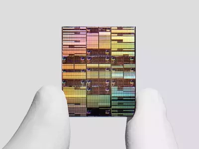 IBM Unveils Sub-1nm Chip Technology, Challenging Industry Norms