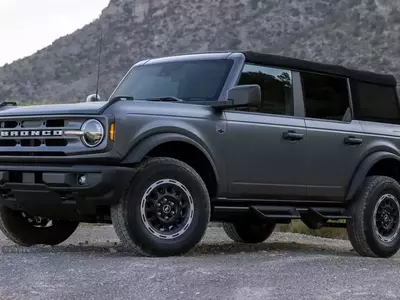 Ford Recalls Nearly 777,000 Trucks and SUVs for Transmission and Fender Issues