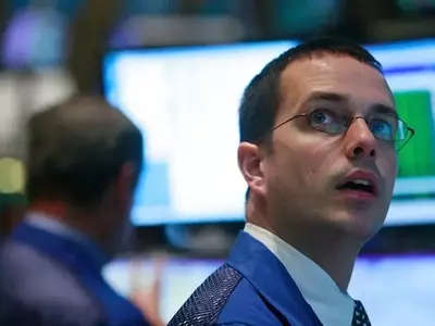 Nike's Potential Exit from Dow Jones: Tesla or Airbnb to Replace?