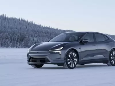 Polestar 4: Luxury EV with Steep Discount, but Uncertain Future in the US