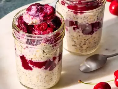 Delicious Cherry Pie Overnight Oats: A Healthy and Convenient Breakfast Solution