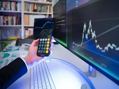 Jim Cramer Praises Palantir as a Rapidly Growing, Undervalued Stock
