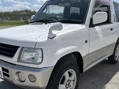 Mitsubishi Pajero Mini Snoopy Edition: A Collector's Dream