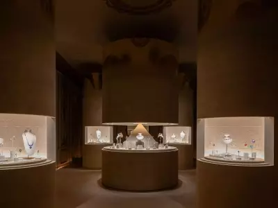 The Dazzling Future of High Jewelry: Trends and Triumphs