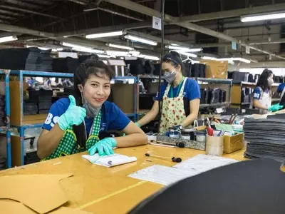 The Evolution of Impact Reporting: Transparency, Regulation, and Best Practices in the Fashion Industry