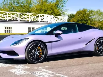 Denza Z Electric Supercar: 1,500 HP, Rapid Charging, and Global Launch