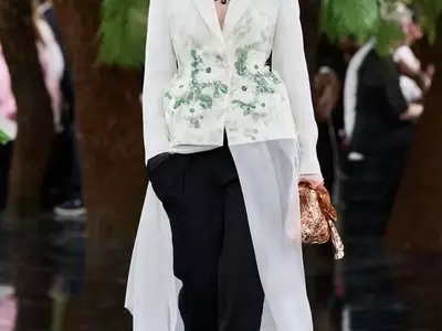 Couture Wedding Wardrobe: A Glimpse into Fall 2026 Bridal Trends from Paris Fashion Week