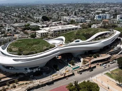 Lucas Museum Offers Free Access to Local Residents