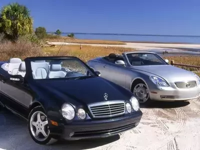 2001 Lexus SC430 vs. Mercedes-Benz CLK430 Comparison
