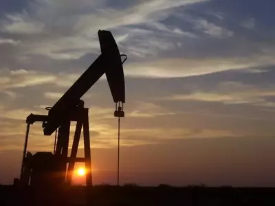 Baytex Energy Gains Hedge Fund Favor with Strategic Buybacks and Price Target Adjustments