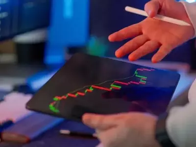 Pinnacle Financial Partners Inc (PNFP) Stock: A Deep Dive into Benchmark's Buy Rating and Future Prospects