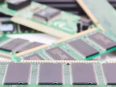 Memory Stock Downturn: SK Hynix's Weak Forecast Triggers Market Shake-Up
