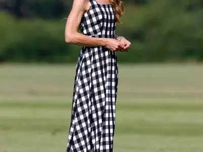 Royal Gingham: A Timeless Summer Fashion Statement