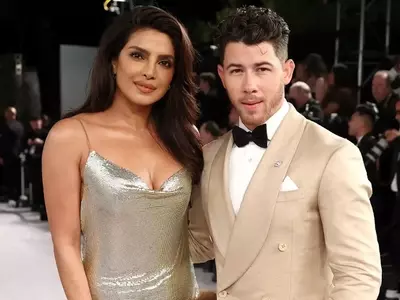 Priyanka Chopra Jonas Recalls Nick Jonas' Unique First Text Request: A Photo with a Timestamp