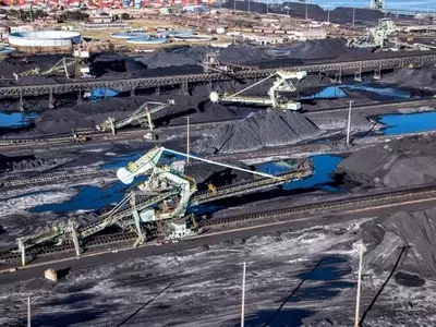 US Coal Market Faces Headwinds: Price Declines and Inventory Surges