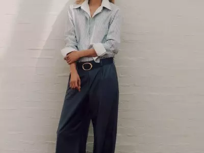 The Evolution of Women's Button-Up Shirts: A Modern Fashion Staple