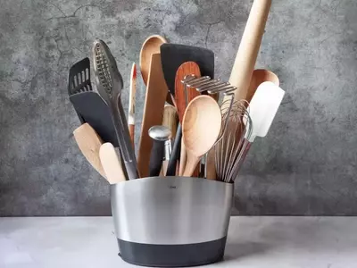 The Ultimate Guide to Kitchen Utensil Crocks: Organization and Style for Your Culinary Space