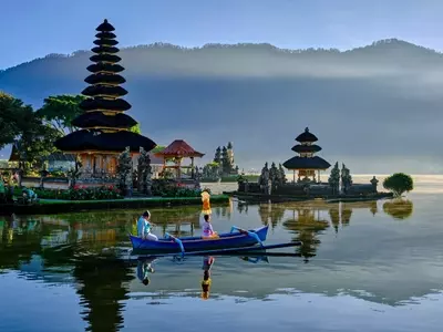 Indonesia ETF: Navigating Market Currents Amidst Divergent Trends