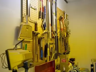Illinois Tool Works: A Look at Growth and Valuation