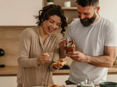 Navigating Cohabitation Finances: The Perils of Unequal Mortgage Contributions for Unmarried Partners