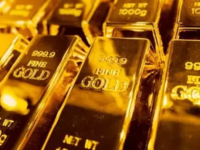 Gold's Potential Resurgence: Navigating Risks and Opportunities