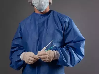 Intuitive Surgical's Stock Correction: A Buy Opportunity Amidst Shifting Healthcare Landscape