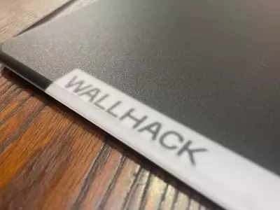 Wallhack Teases Gaming Mouse with Hot-Swappable Batteries