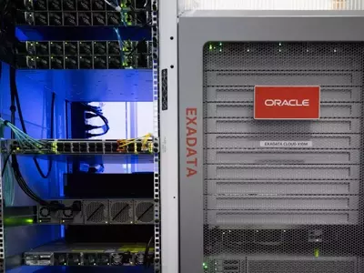 Oracle Shares Plummet Amid AI Growth Doubts and Market Competition