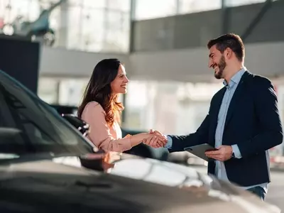 Autohome Inc. Faces Macroeconomic and Regulatory Headwinds