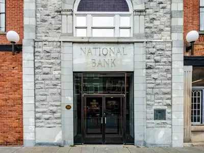 Old National Bancorp's Stellar Q2 Performance: A Deep Dive