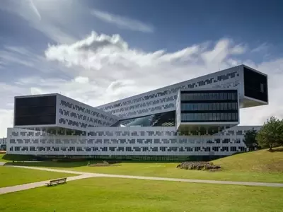 Equinor (EQNR) Investment Analysis: Valuation, Risks, and Outlook