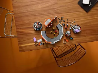 Lego Celebrates Star Trek's 60th with New U.S.S. Enterprise NCC-1701 Bridge Set