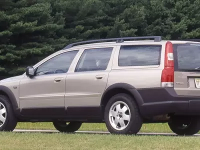 The Enduring Appeal of the 2001 Volvo V70 Cross Country: A Look Back