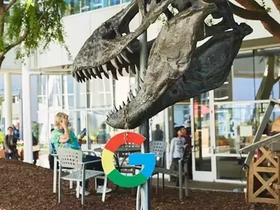 Alphabet Shares Decline Despite Strong Q2 Performance